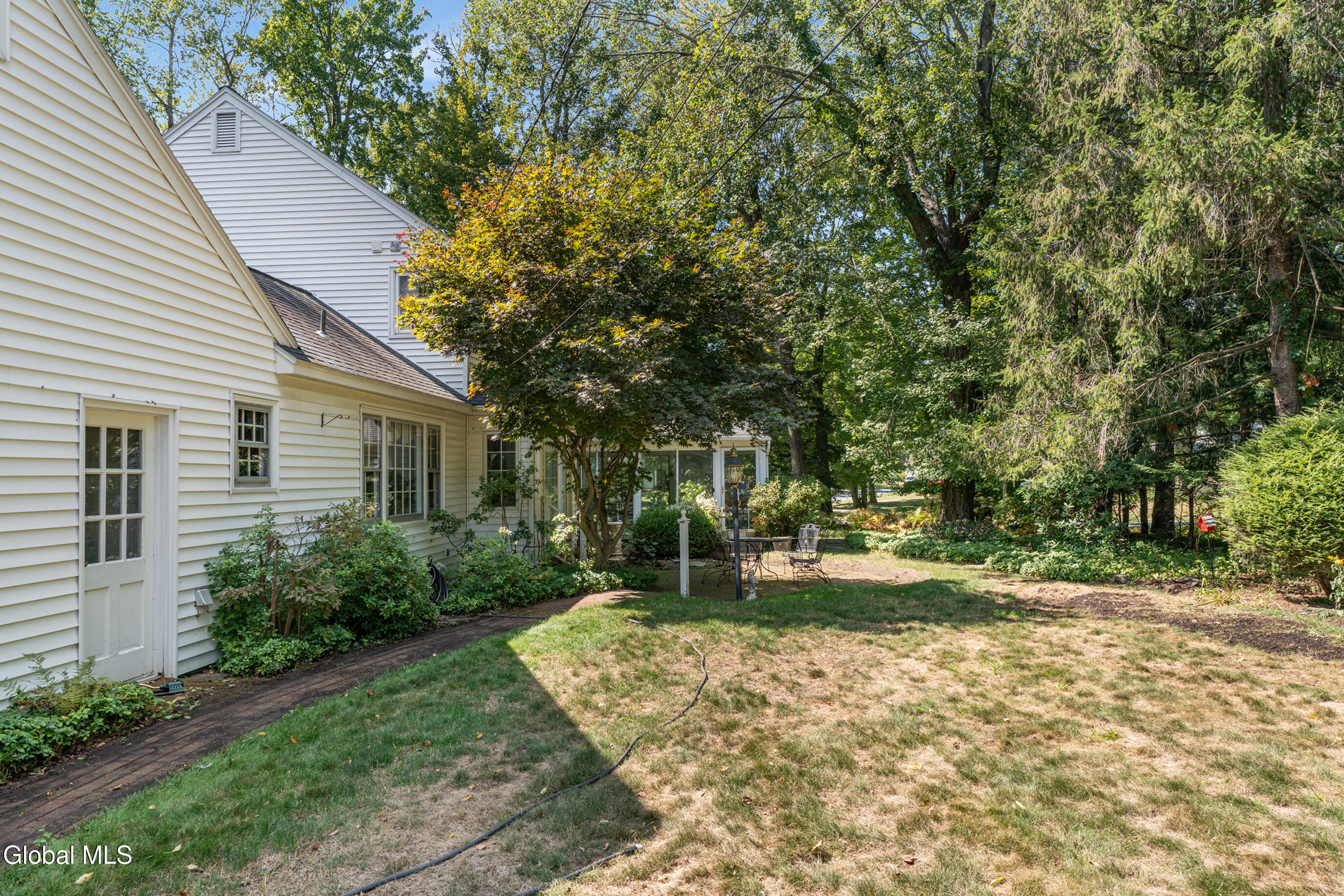 21 Heather Lane Bethlehem, NY 12054 - Photo 42 of 43 006-21-Heather-Ln