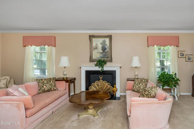 $545,000 | 21 Heather Lane, Bethlehem, NY 12054