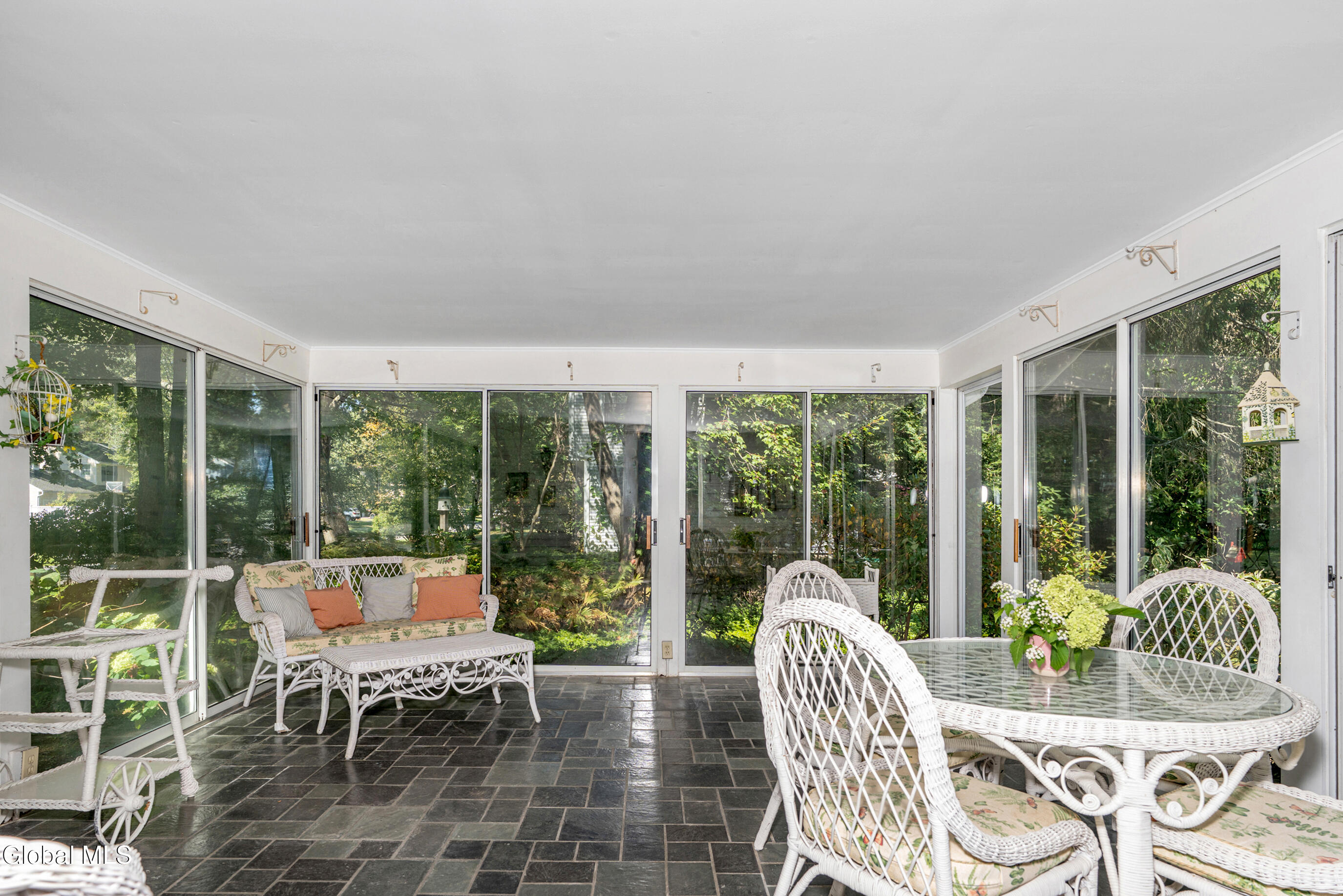 21 Heather Lane Bethlehem, NY 12054 - Photo 10 of 43 014-21-Heather-Ln