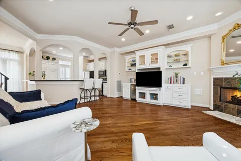 $629,000 | 3307 West Lamar Street, Unit B, Houston, TX 77019