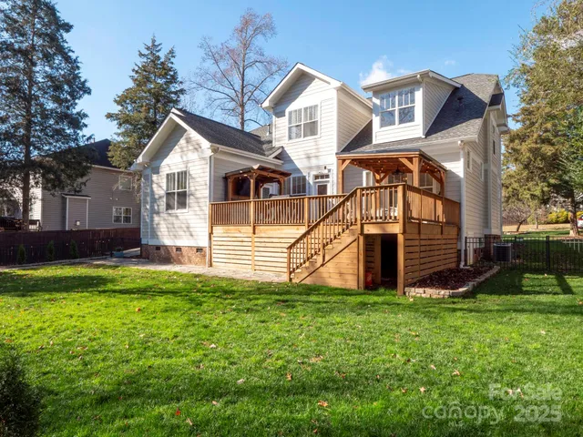 $595,000 | 341 Windy Pine Drive, Clover, SC 29710