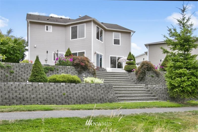 3731 151st Place Southeast Bothell, WA 98012 - Photo 2 of 19