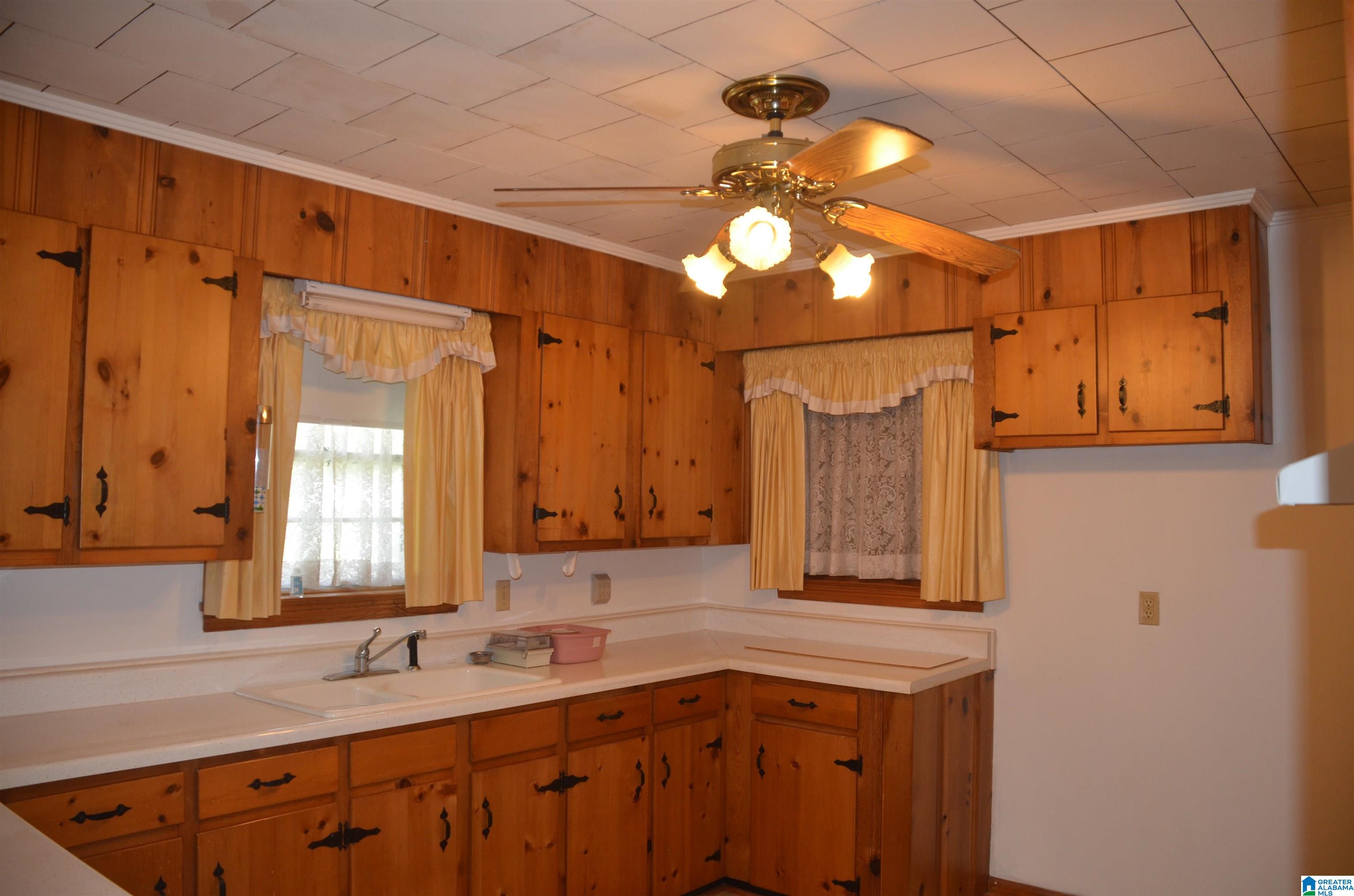928 Boiling Springs Road Oxford, AL 36203 - Photo 13 of 51