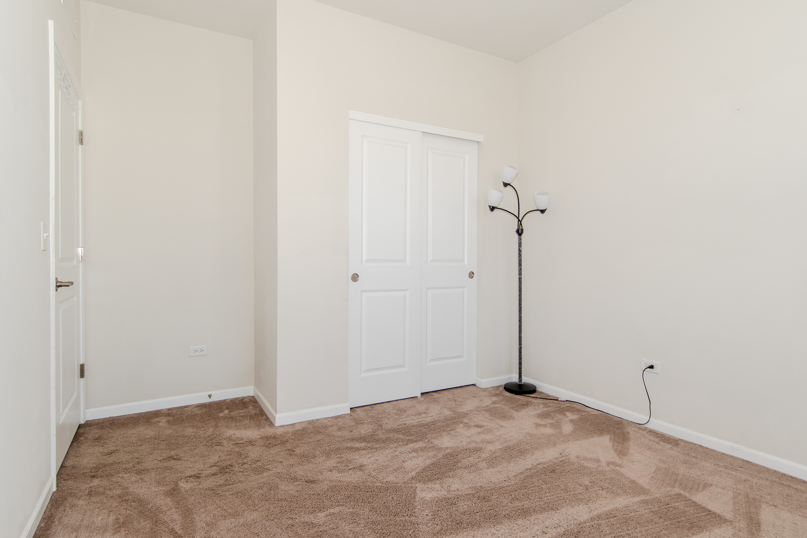 2548 Balsam Cove Road Naperville, IL 60563 - Photo 27 of 63 Gallery Image 27