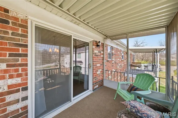 $93,900 | 3104 Denmark Drive, Unit D, Bridgeton, MO 63044