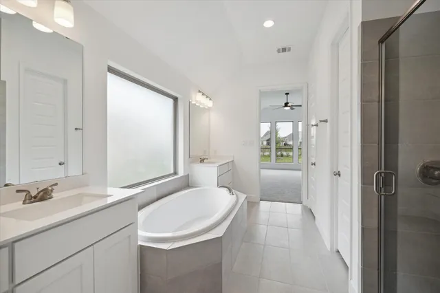 $3,000 | 645 Cape Capri Drive, Katy, TX 77493