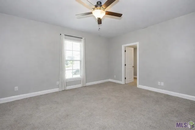 $349,900 | 812 Beaumont Drive, Gonzales, LA 70737