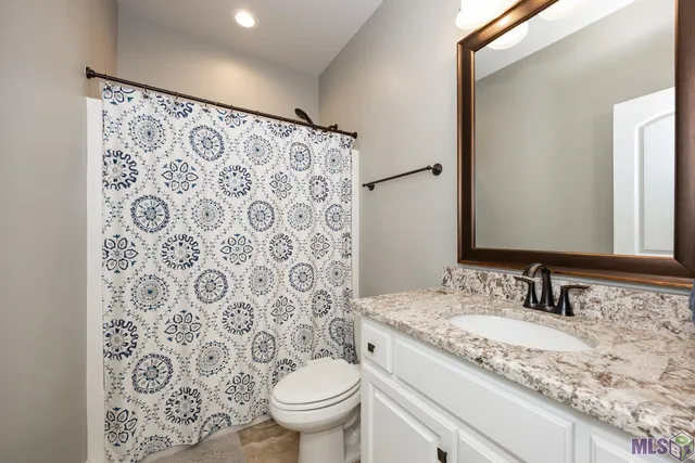 $349,900 | 812 Beaumont Drive, Gonzales, LA 70737