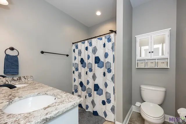 $349,900 | 812 Beaumont Drive, Gonzales, LA 70737