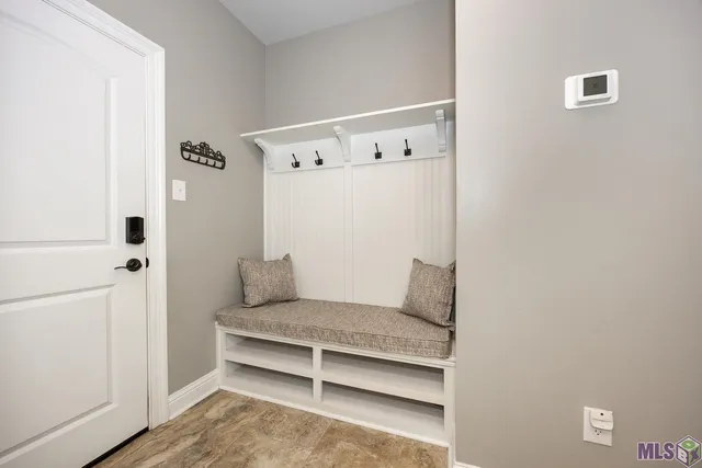 $349,900 | 812 Beaumont Drive, Gonzales, LA 70737