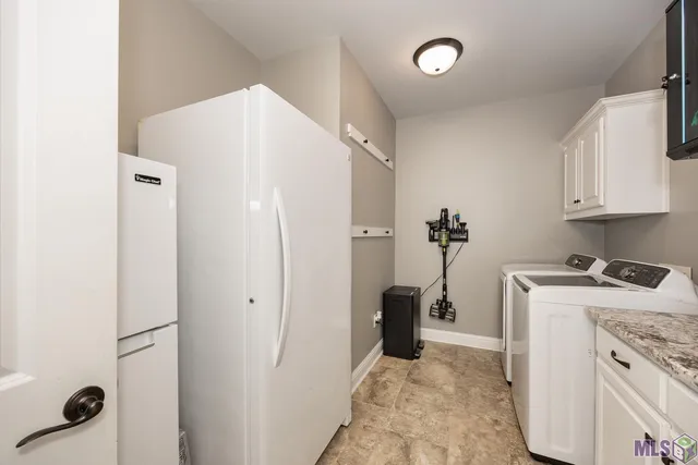 $349,900 | 812 Beaumont Drive, Gonzales, LA 70737