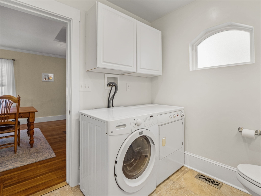 19 Charles Street Woburn, MA 01801 - Photo 11 of 30 Gallery Image 11
