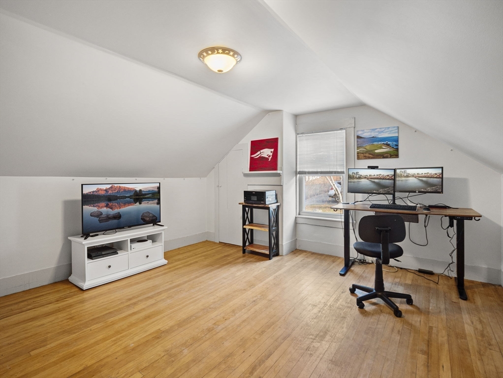 19 Charles Street Woburn, MA 01801 - Photo 16 of 30 Gallery Image 16