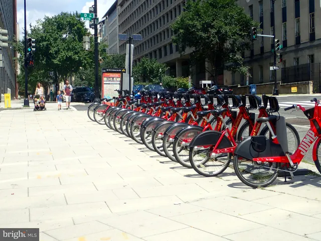 $1,975 | 601 Pennsylvania Avenue Northwest, Unit 609, Washington, DC 20004