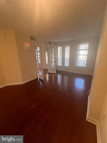 $1,975 | 601 Pennsylvania Avenue Northwest, Unit 609, Washington, DC 20004