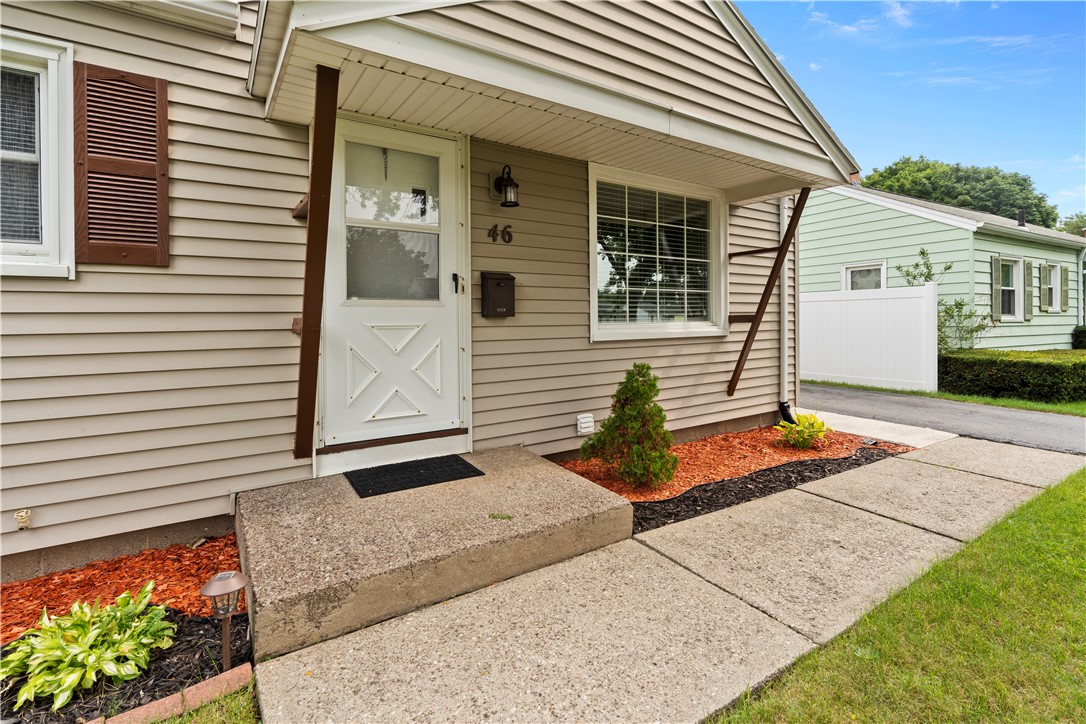 46 Studley Street Rochester, NY 14616 - Photo 3 of 25