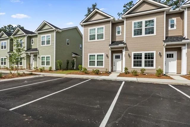 $2,300 | 801 Twin Rivers Drive, Wando, SC 29492