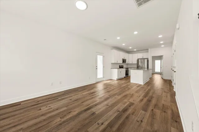 $2,300 | 801 Twin Rivers Drive, Wando, SC 29492