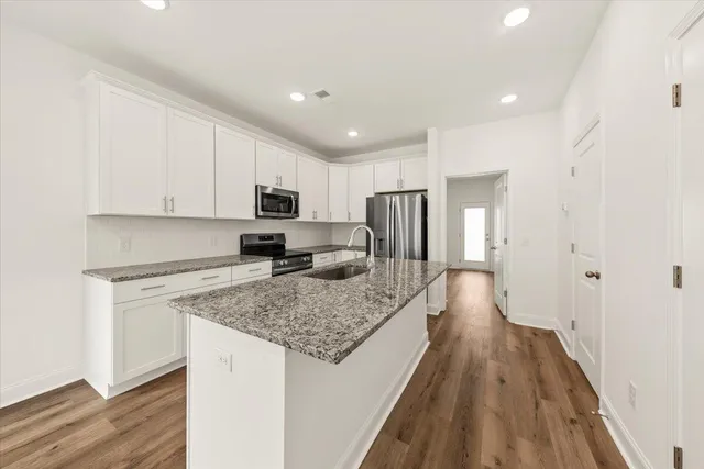 $2,300 | 801 Twin Rivers Drive, Wando, SC 29492