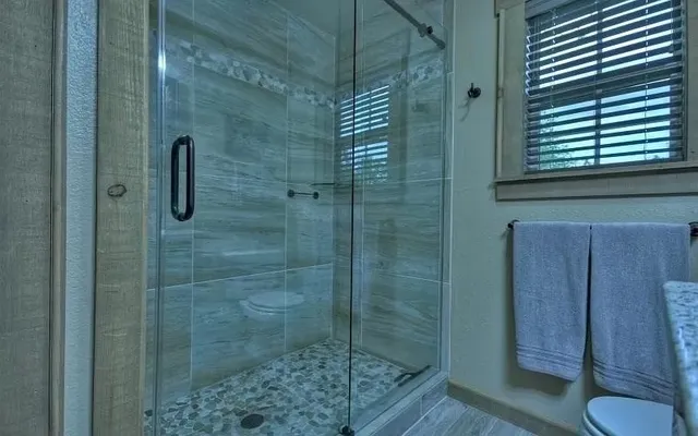 $2,300 | 529 East 2nd Street, Blue Ridge, GA 30513