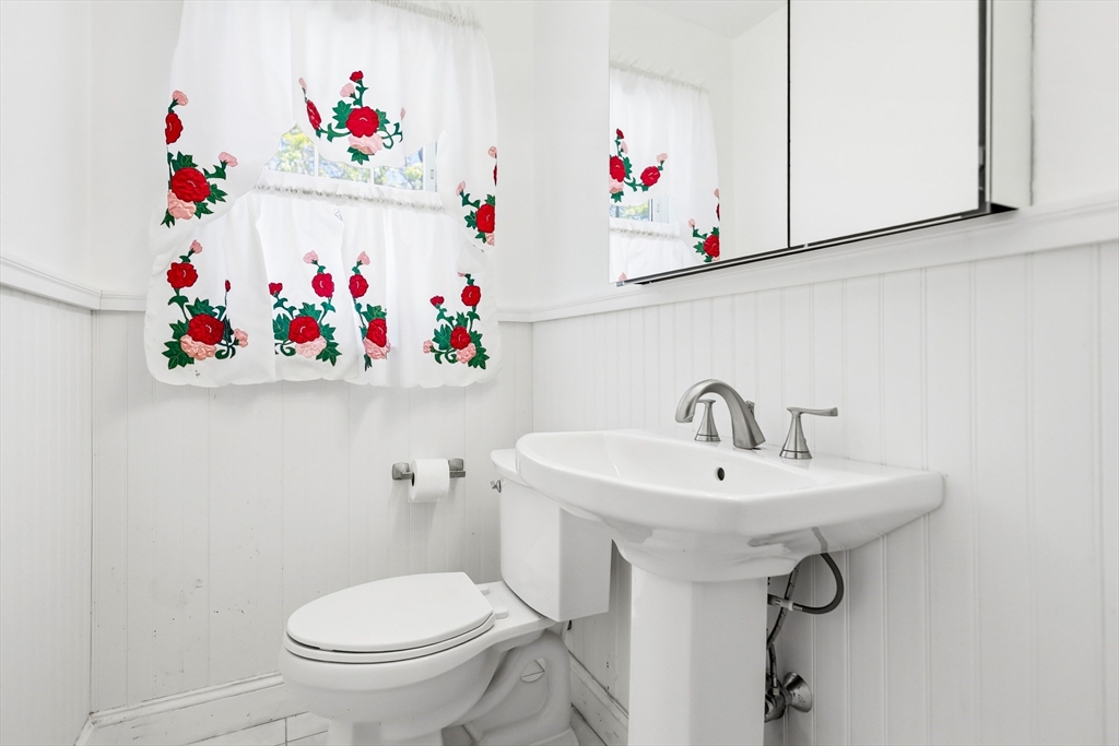 12 West Kenneth Street Lawrence, MA 01843 - Photo 12 of 25