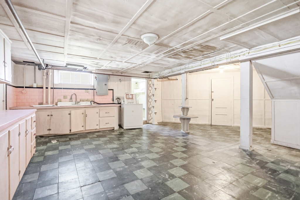12 West Kenneth Street Lawrence, MA 01843 - Photo 17 of 25