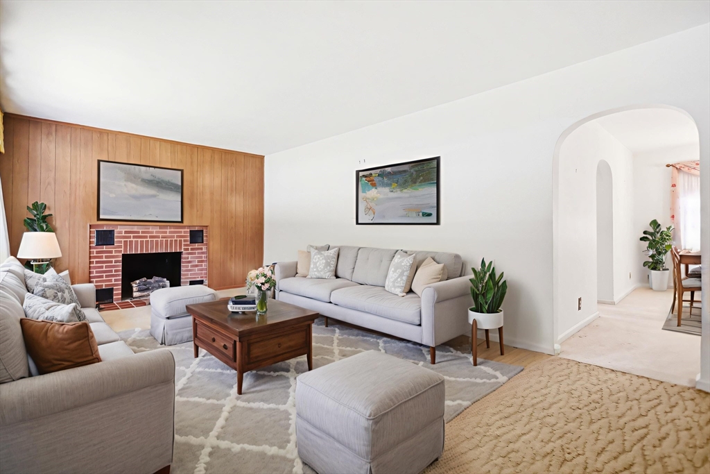 12 West Kenneth Street Lawrence, MA 01843 - Photo 4 of 25