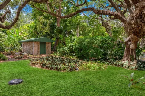 $7,750,000 | 7400 Southwest 47th Court, Miami, FL 33143