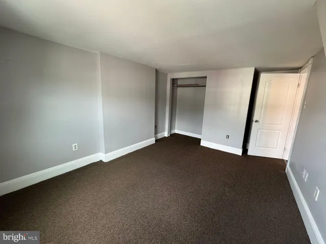 a view of empty room with window