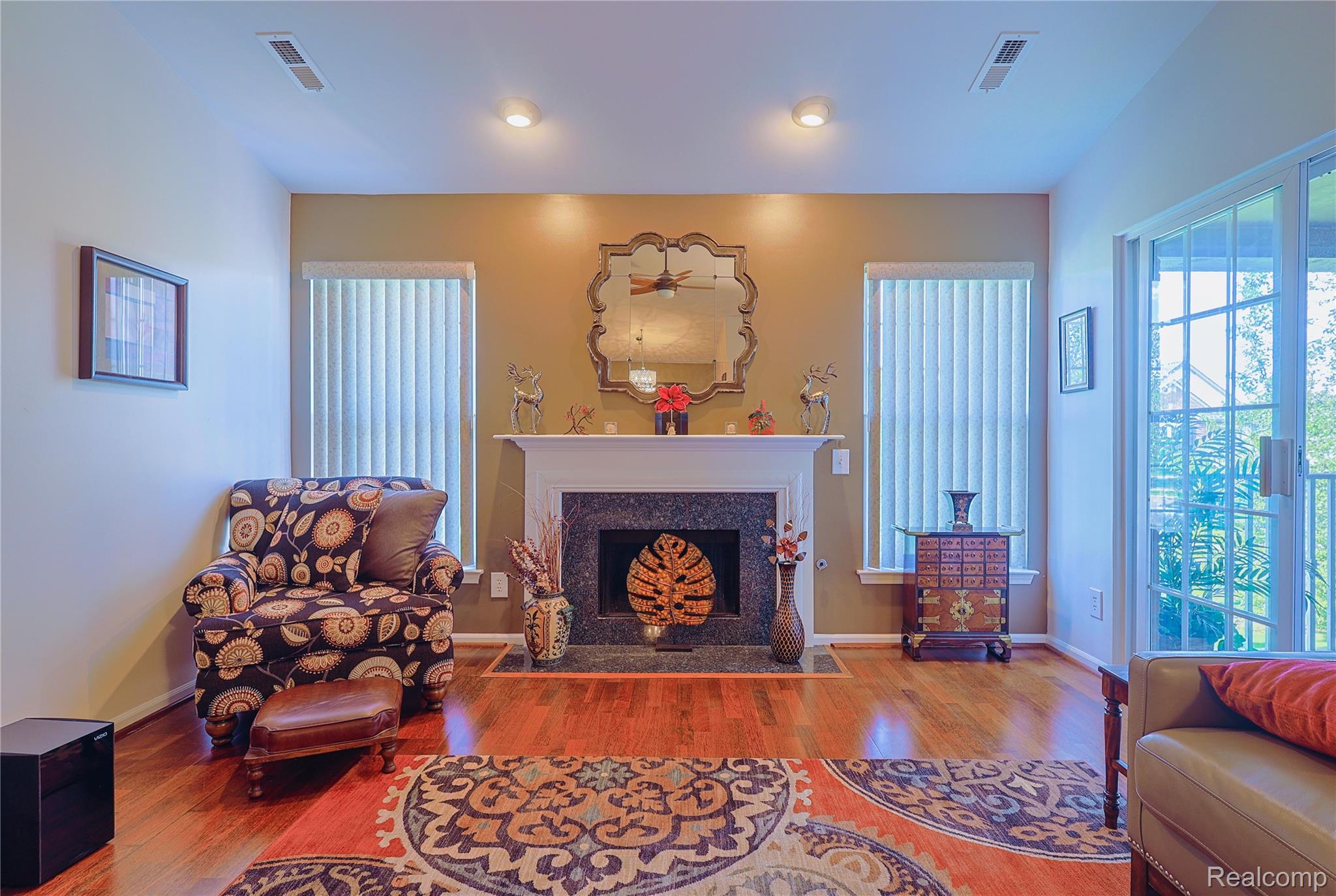 3581 Oakmonte Boulevard Rochester, MI 48306 - Photo 14 of 34