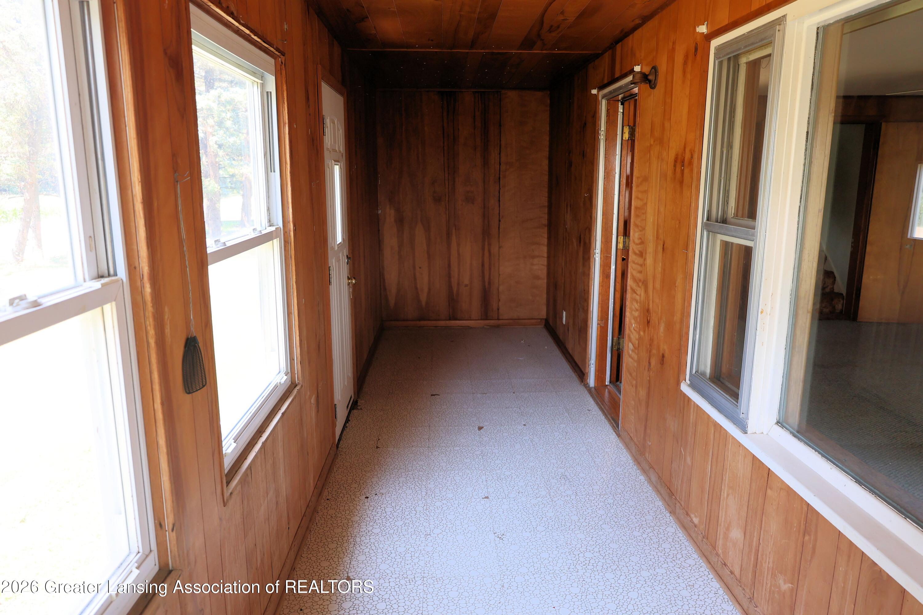 2550 North Airport Road St. Johns, MI 48879 - Photo 8 of 44 7132026 (5)
