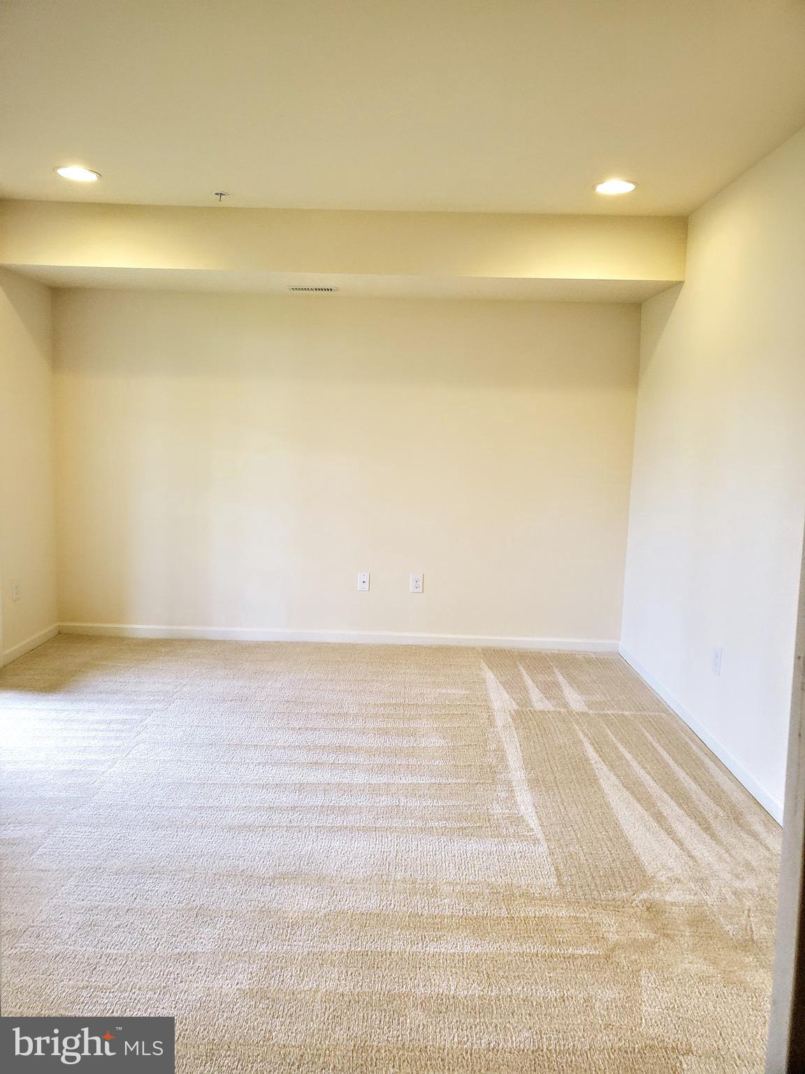 7 Iron Gate Road Sicklerville, NJ 08081 - Photo 6 of 11 Rec-Room