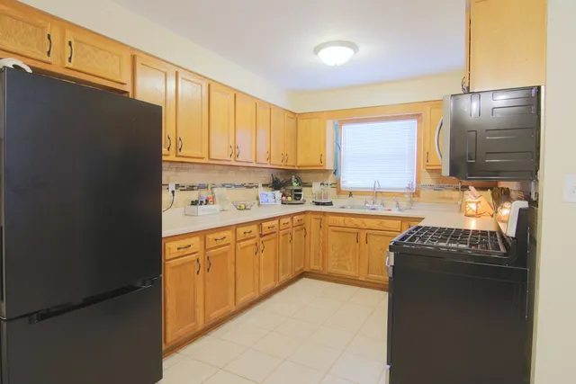 $194,999 | 105 North Maple Street, Grant Park, IL 60940