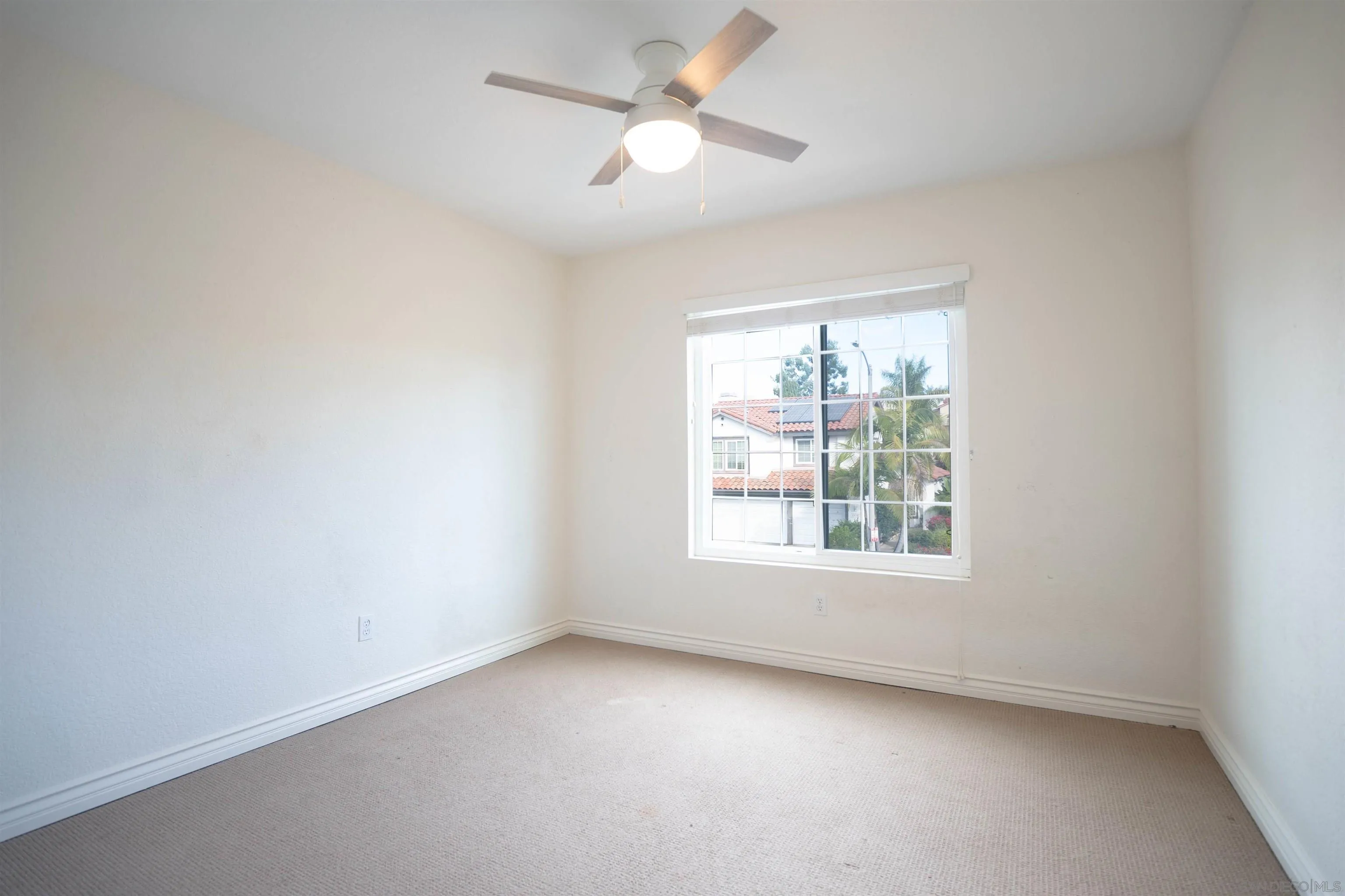 1533 Roma Drive Vista, CA 92081 - Photo 16 of 24