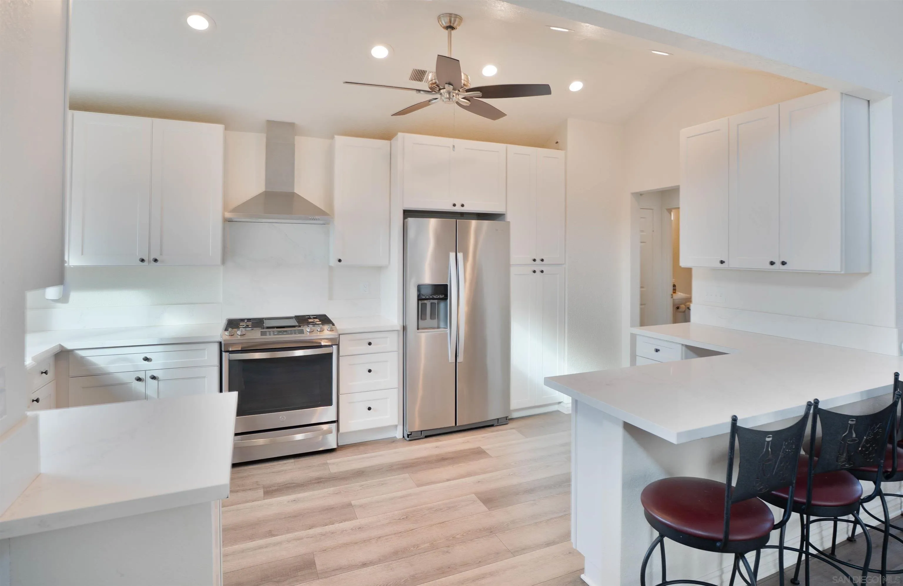 1533 Roma Drive Vista, CA 92081 - Photo 2 of 24