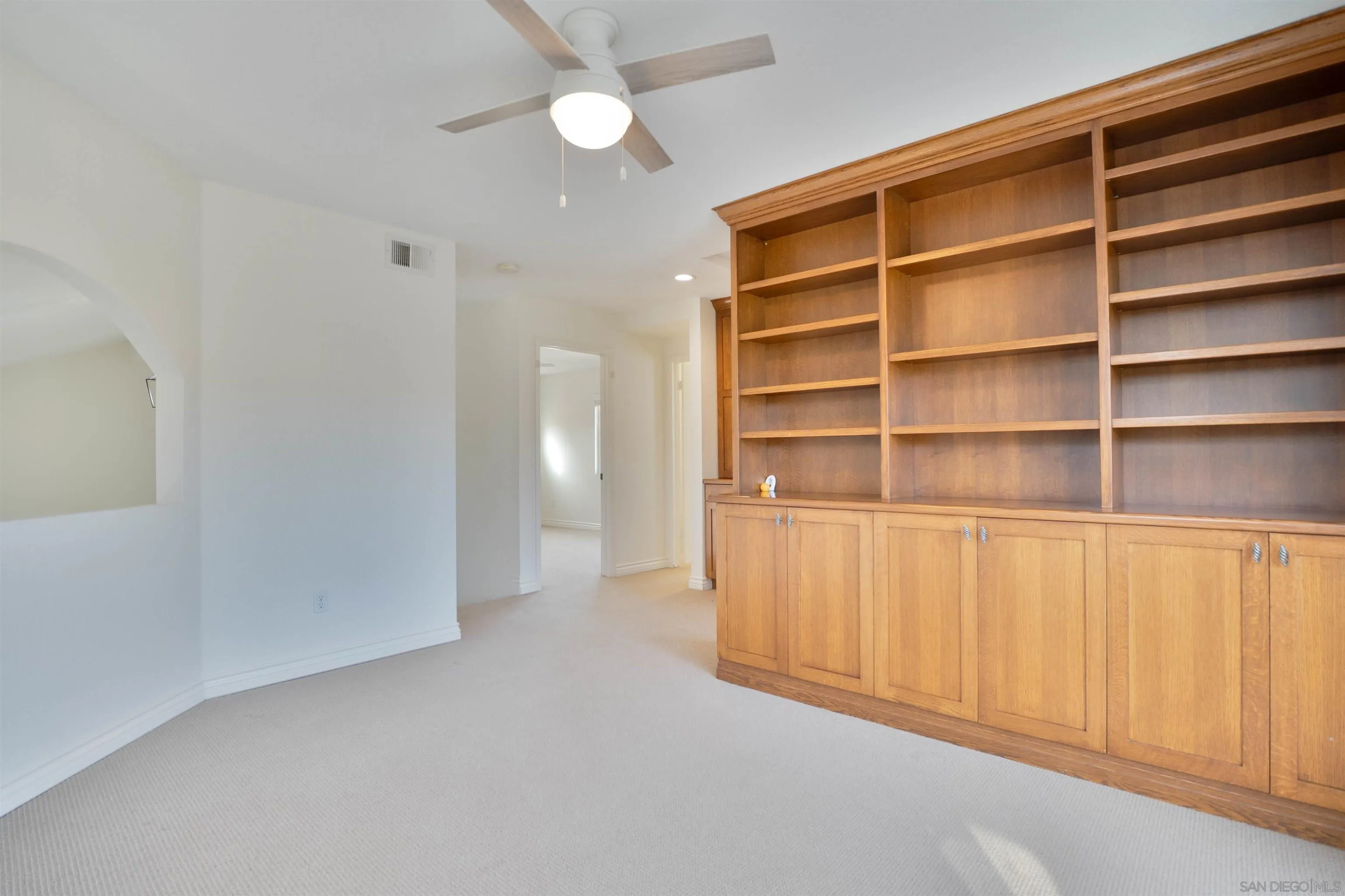 1533 Roma Drive Vista, CA 92081 - Photo 8 of 24