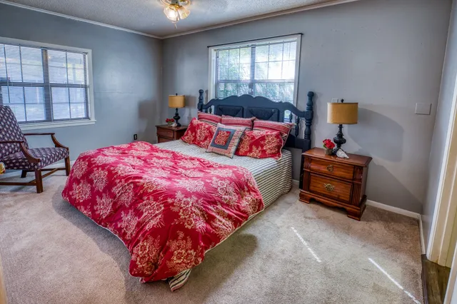 $1,895 | 402 Cottonwood Street, Brenham, TX 77833