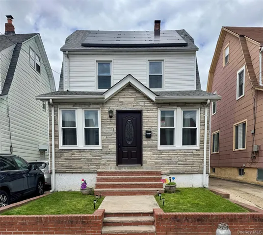 $953,999 | 188-25 Mangin Avenue | Hollis