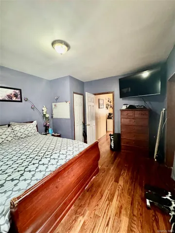 $953,999 | 188-25 Mangin Avenue | Hollis