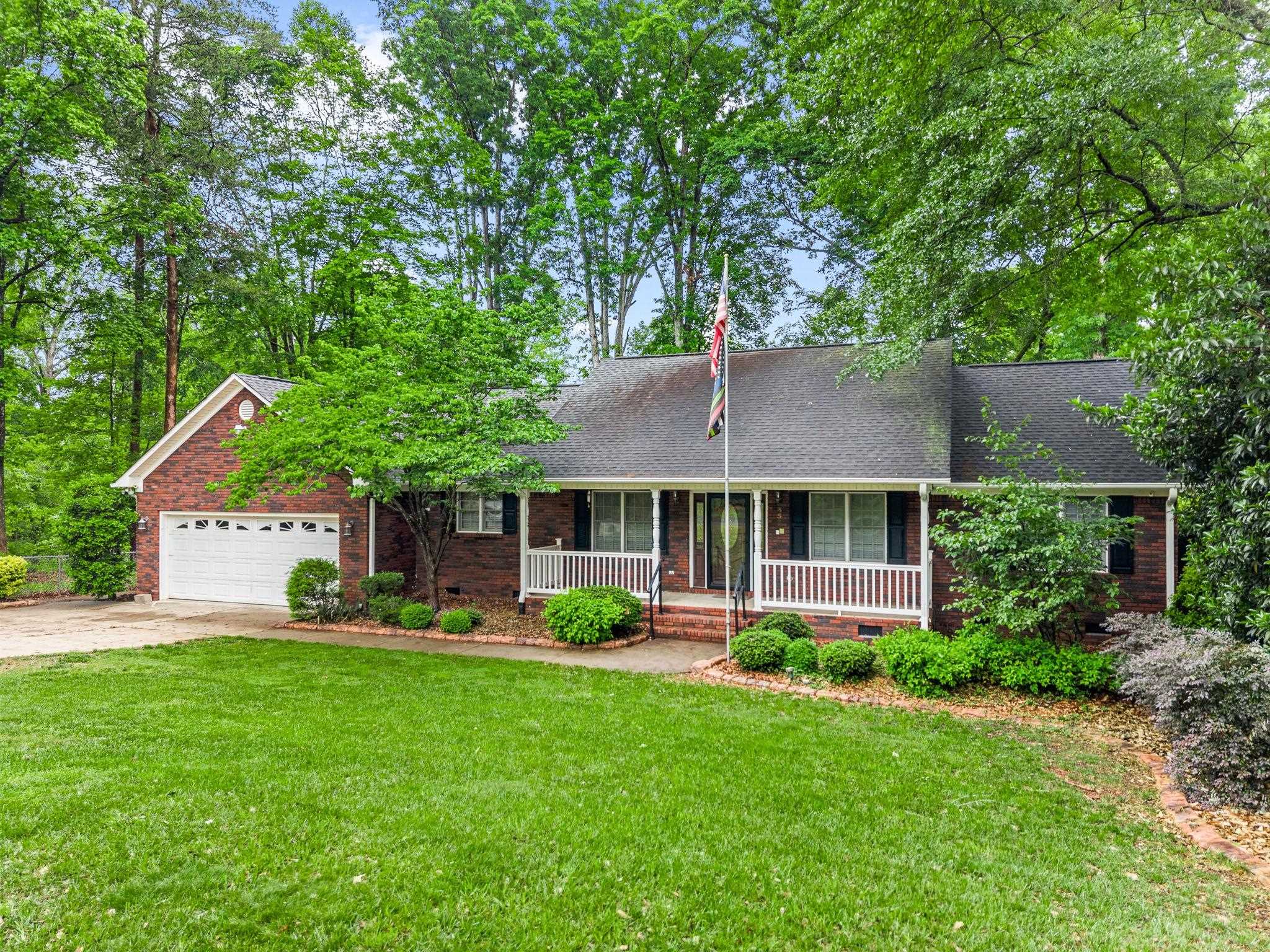 353 Round Ridge Road Spartanburg, SC 29302 - Photo 3 of 45