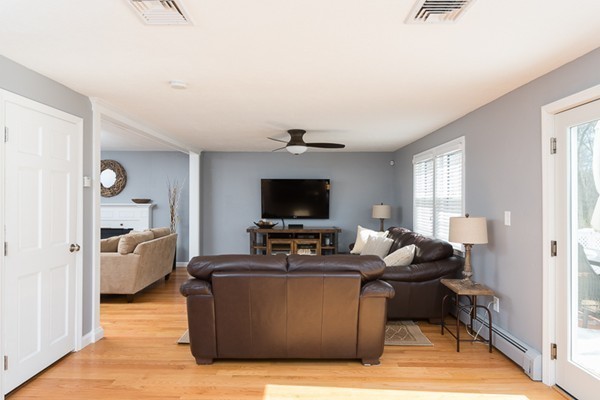 15 Marshall Road Hingham, MA 02043 - Photo 11 of 25 Gallery Image 11