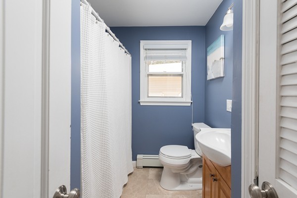 15 Marshall Road Hingham, MA 02043 - Photo 19 of 25 Gallery Image 19