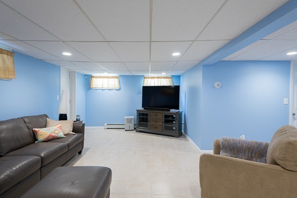 15 Marshall Road Hingham, MA 02043 - Photo 21 of 25 Gallery Image 21