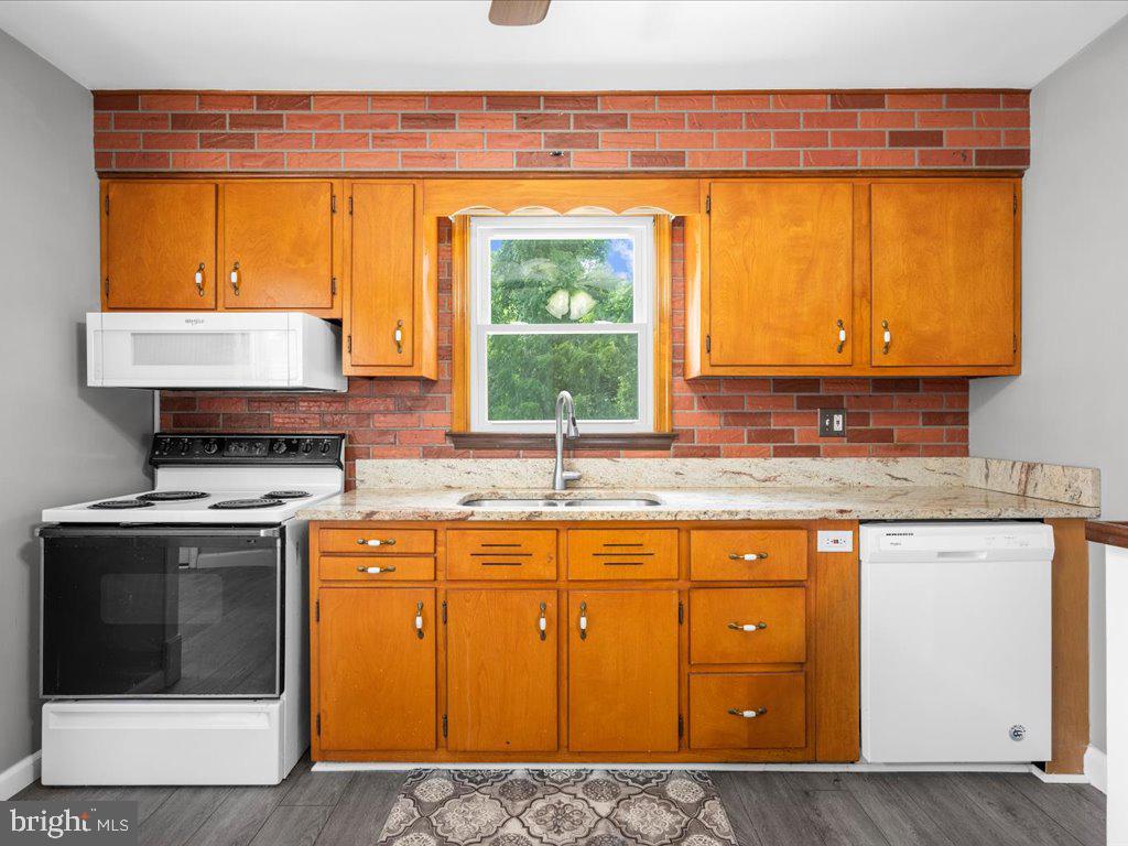 407 Sycamore Road Linthicum Heights, MD 21090 - Photo 9 of 36 Gallery Image 9