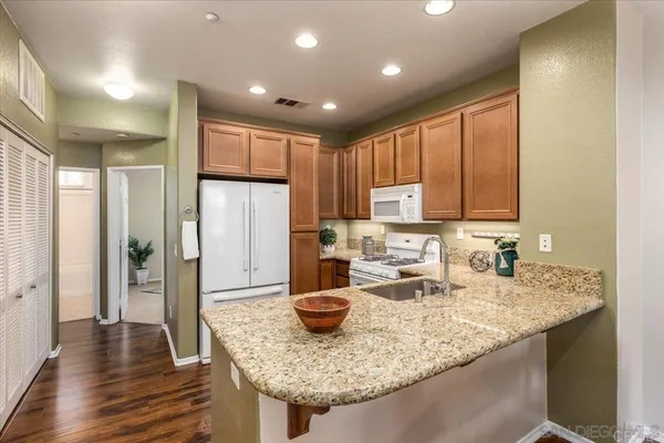 $3,748 | 16916 Hutchins Landing, Unit 69, San Diego, CA 92127