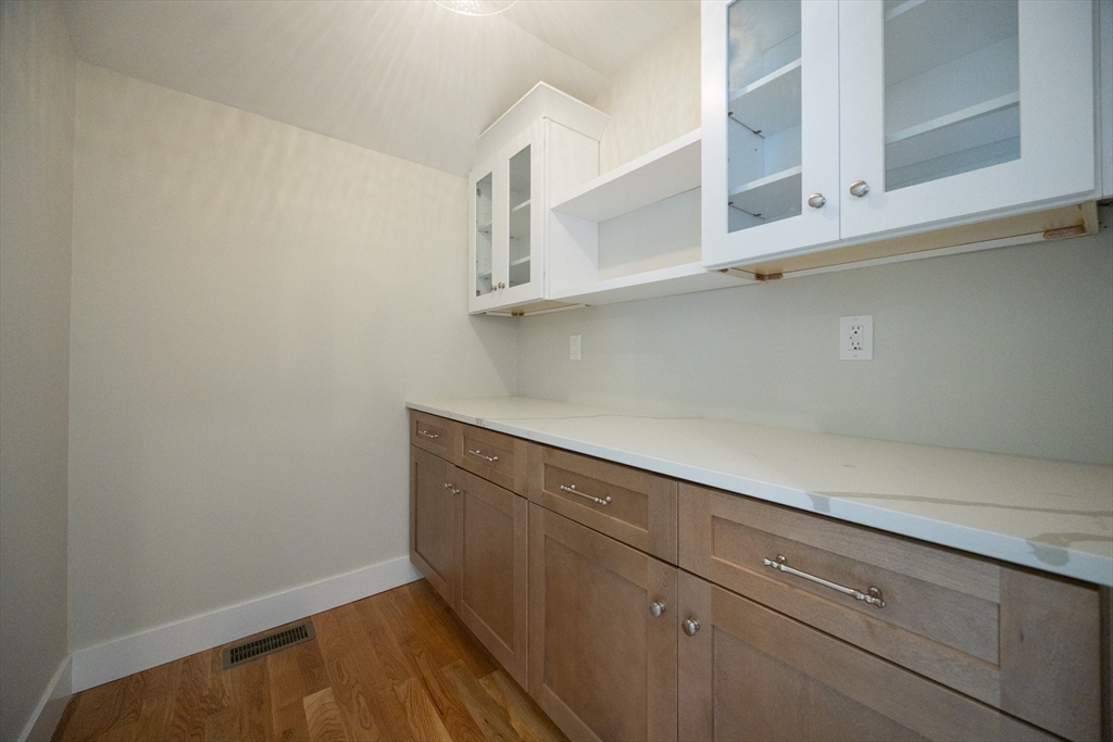 40 Lafayette Street Milton, MA 02186 - Photo 14 of 38