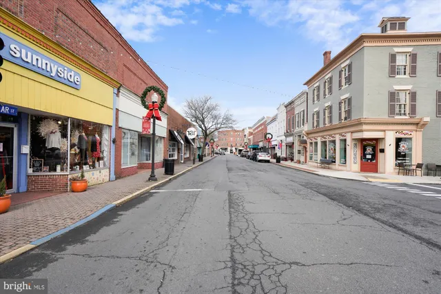 $295,000 | 317 Shipyard Drive, Unit 67, Cambridge, MD 21613