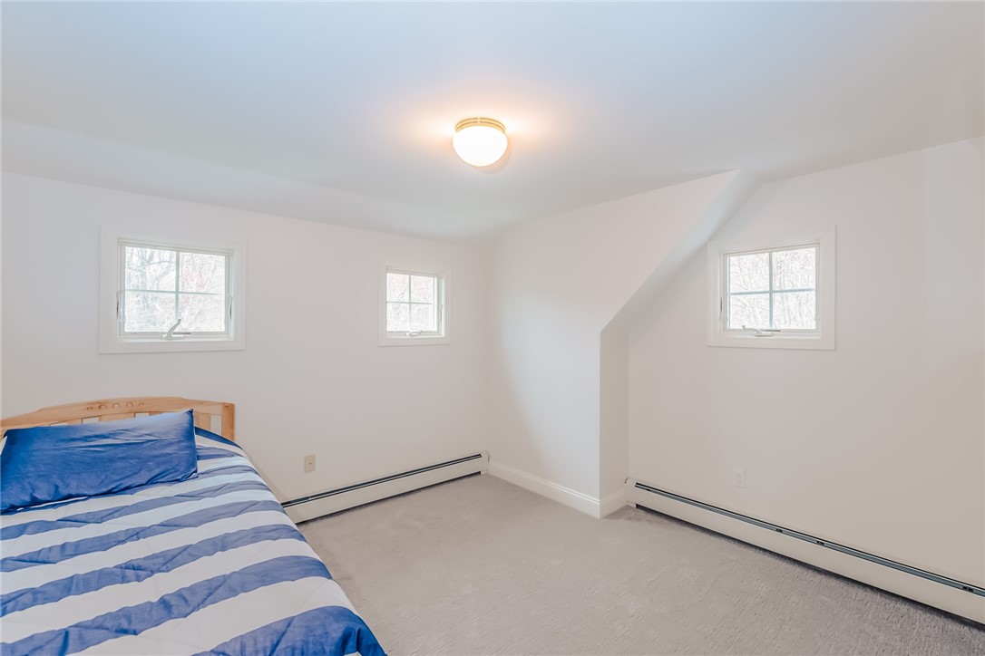 169 Border Avenue South Kingstown, RI 02879 - Photo 11 of 23