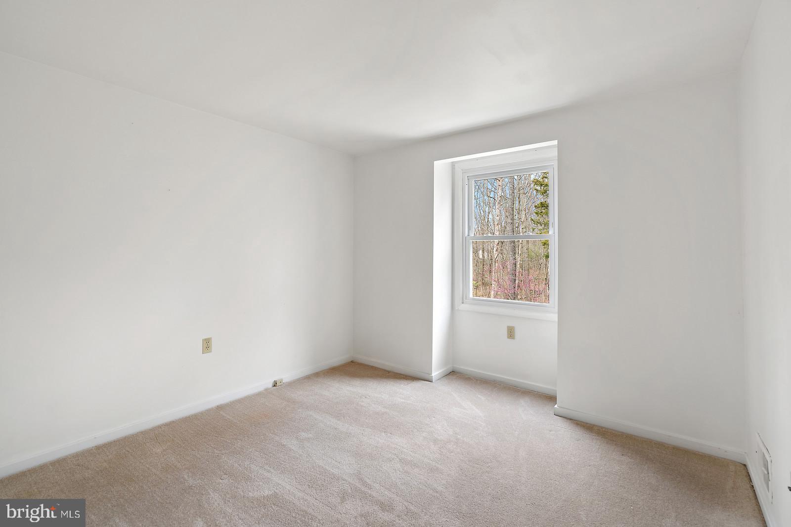 12273 Angel Wing Court Reston, VA 20191 - Photo 33 of 44