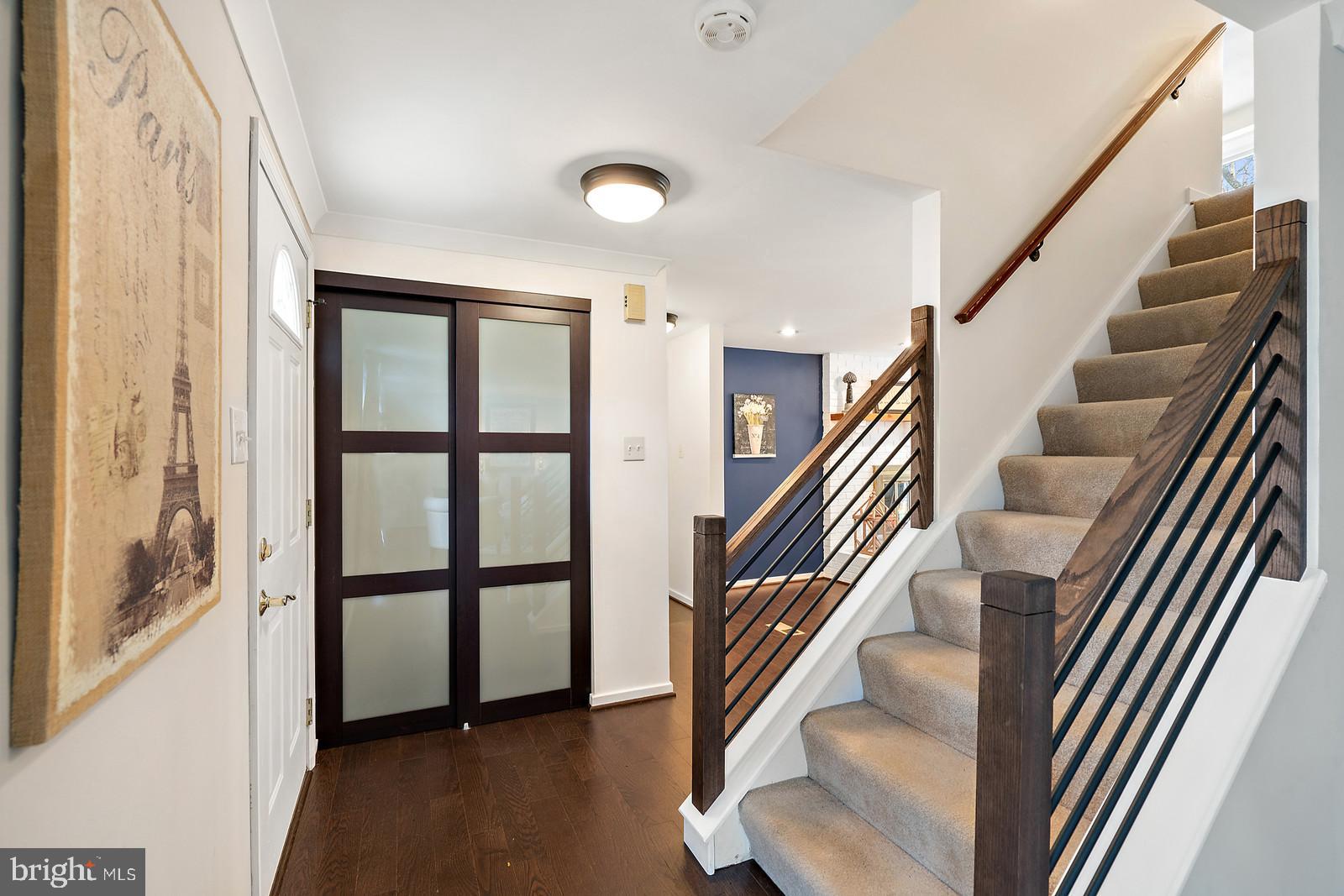 12273 Angel Wing Court Reston, VA 20191 - Photo 6 of 44